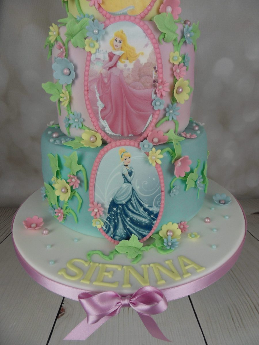 Disney Princess 3rd Birthday Cake - Mel's Amazing Cakes