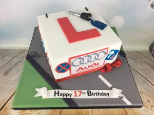l plates cake