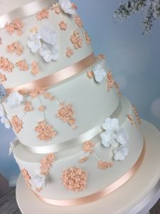 peaches and cream wedding cake